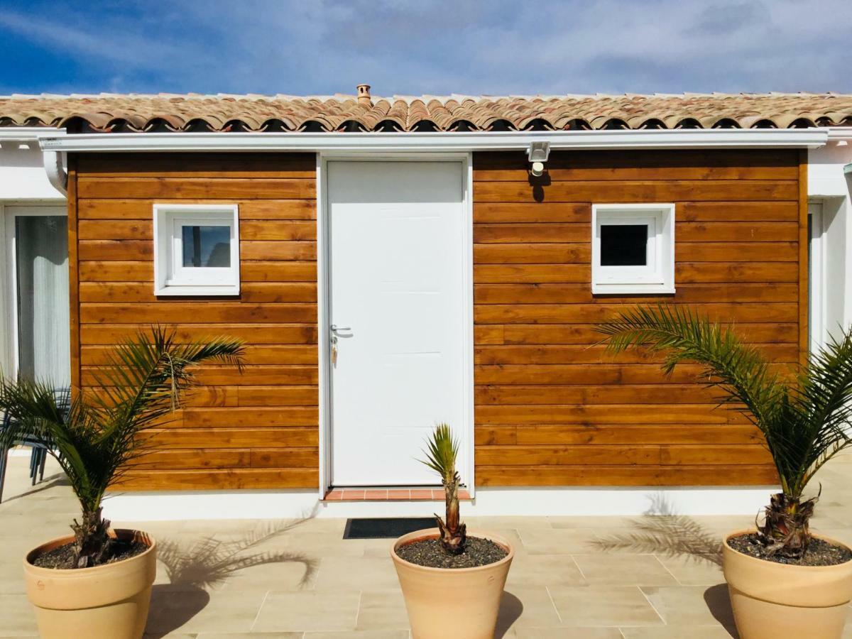 Gite Blanco Y Madera Нарбон Екстериор снимка