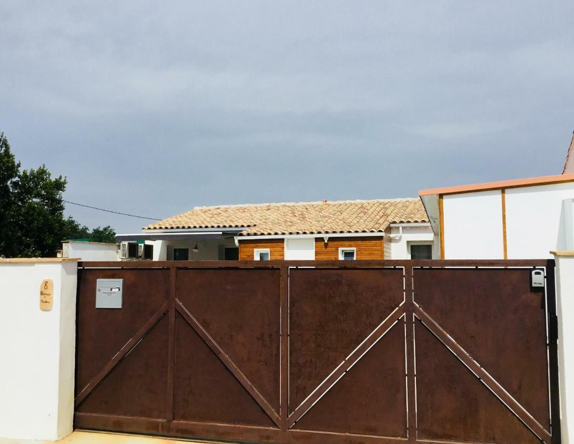 Gite Blanco Y Madera Нарбон Екстериор снимка