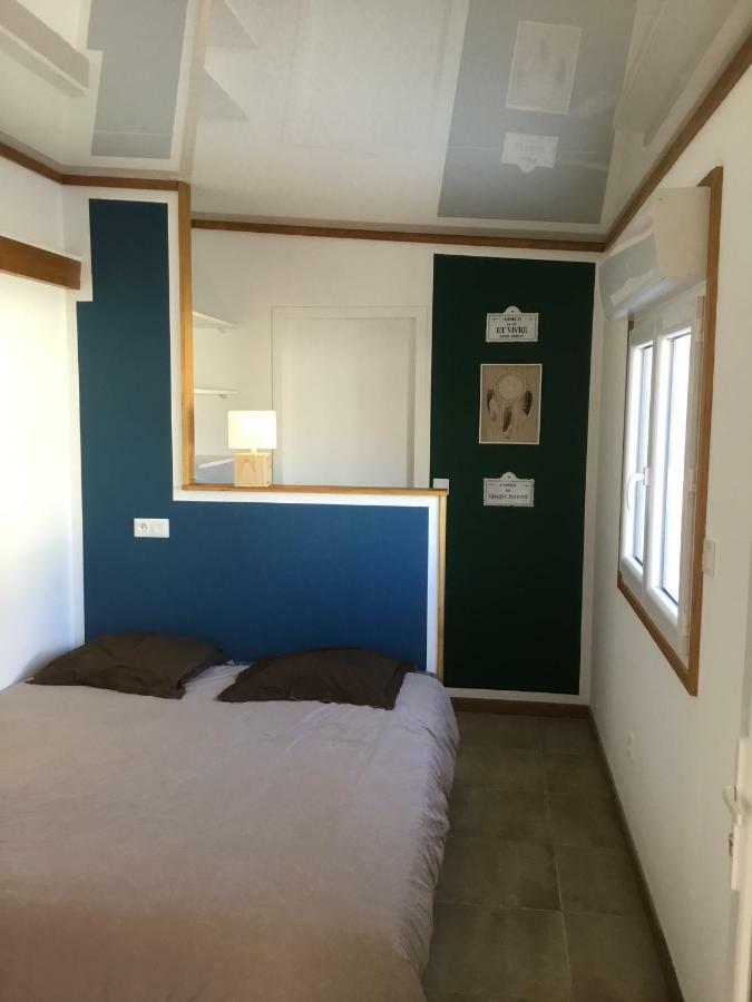 Gite Blanco Y Madera Нарбон Екстериор снимка